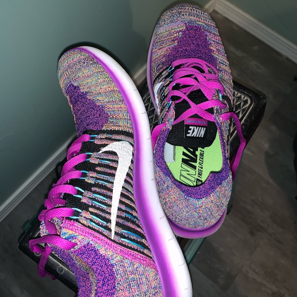 NIKE Free Run Flyknit